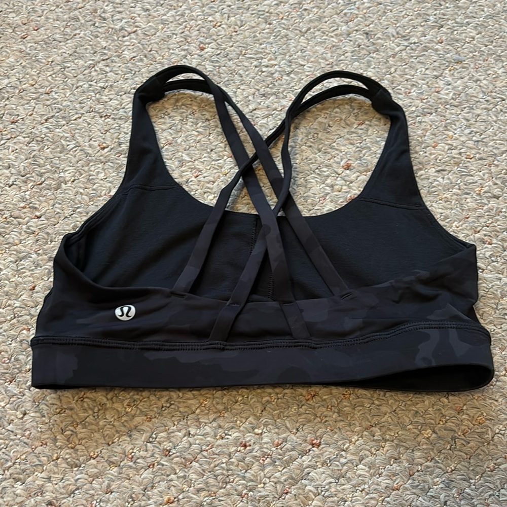 Lululemon bra size 4